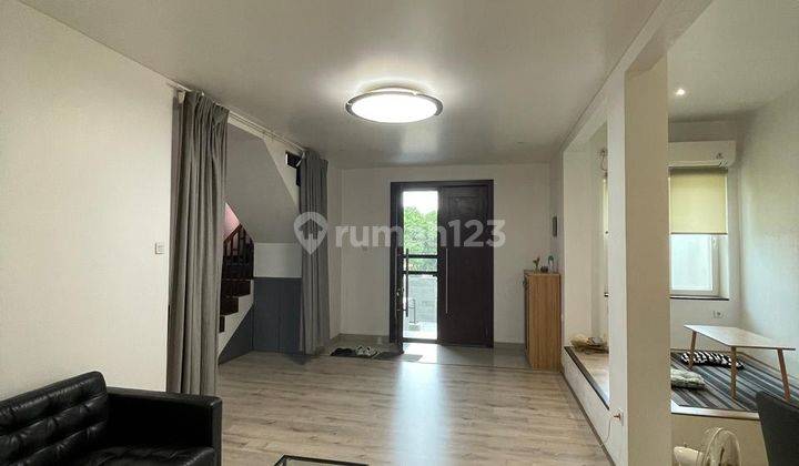 Fjed. Rumah Disewakan di Forest Green Taman Simpruk Lippo Cikarang 2
