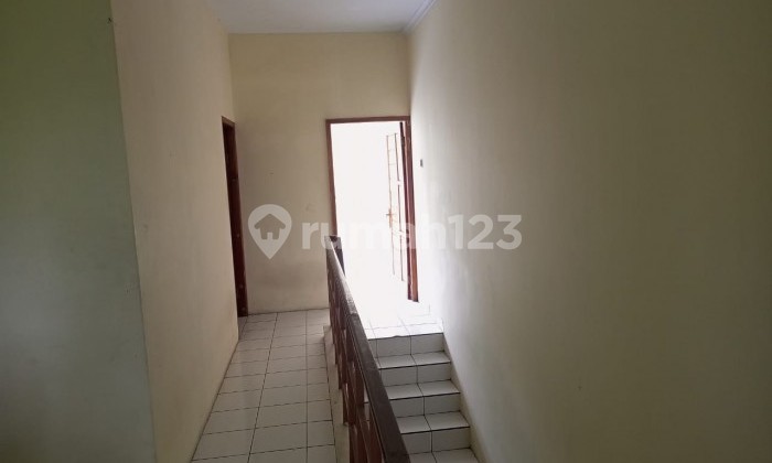 Fdfj. Ruko Disewakan di Notredame Deltamas Cikarang