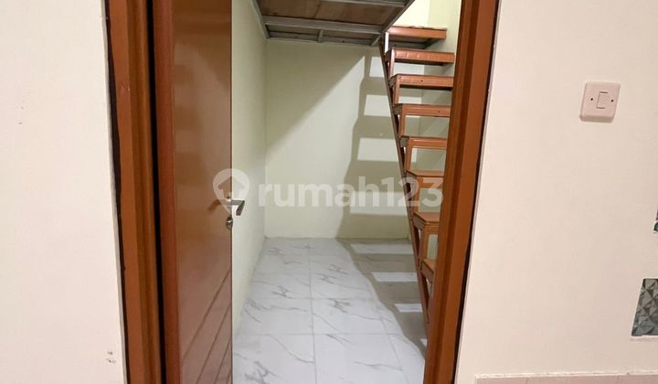 Fefe. Rumah Dijual Siap Huni di Taman Lembah Hijau Lippo Cikarang 2