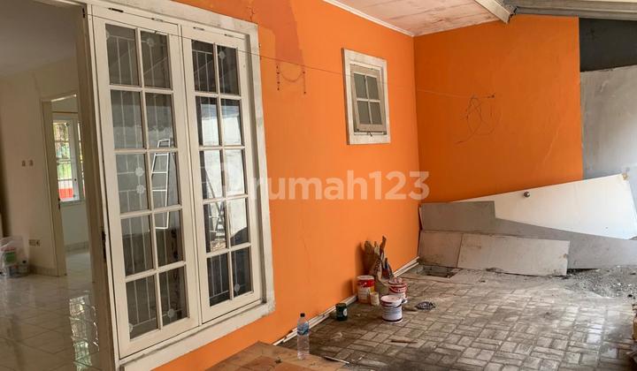 Feee. Rumah Disewakan di Cluster Hawai Deltamas 2