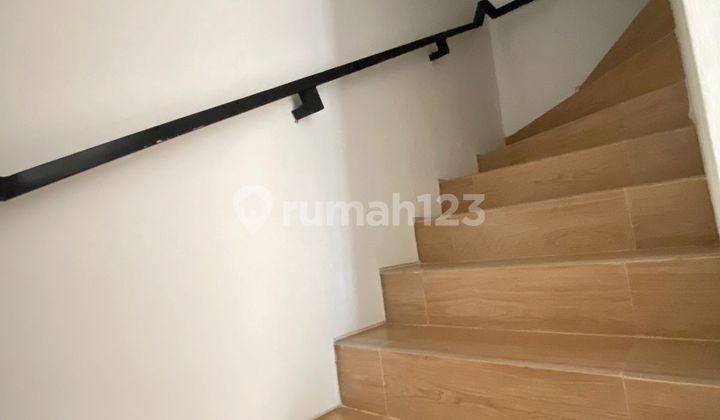 Fdeg. Disewakan Rumah di Cluster Waterfront Lippo Cikarang 2