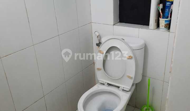 Fjda. House for Rent in Oakwood Cluster, Lippo Cikarang 2