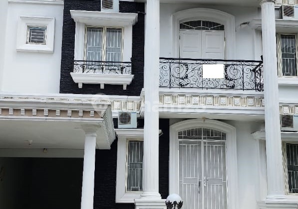 Eiaj. DiSewakan Rumah Fully Furnished Di Vassa Tracce Lippo Cikarang