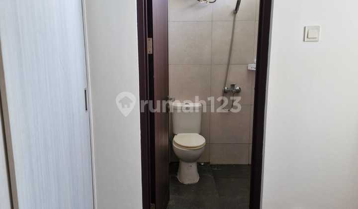 Fjjj. House for Rent in Patio Cluster Lippo Cikarang. 2