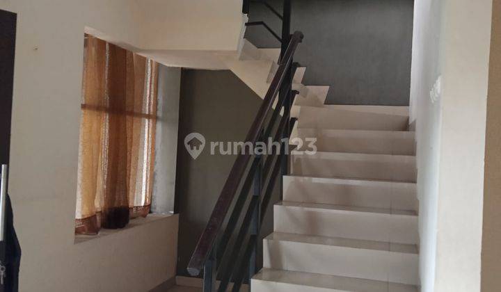 Dife. Rumah Disewakan Semi Furnished di Simpruk Sriwijaya Lippo Cikarang 2