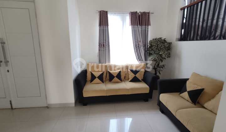 For Rent: House in Water Spring Grand Wisata 2