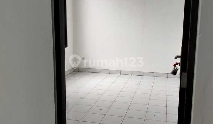 For Rent in Beverly Taman Lippo Cikarang.