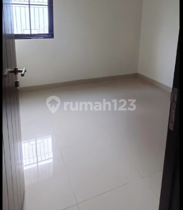 Fcdg. Disewakan Rumah Di Cosmo Estate Lippo Cikarang 2