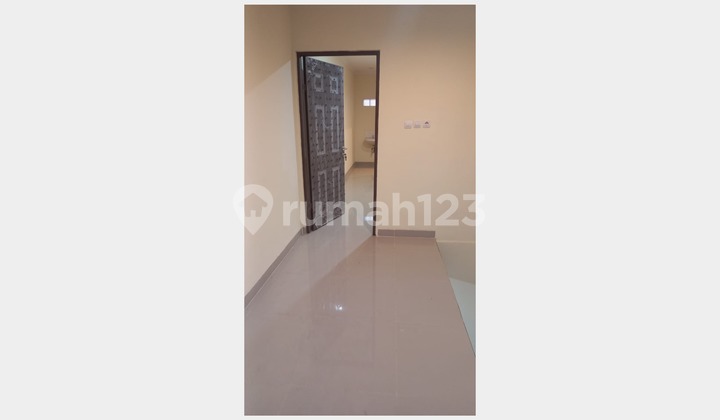 Fcee. Rumah dijual di Meadow Green Lippo Cikarang