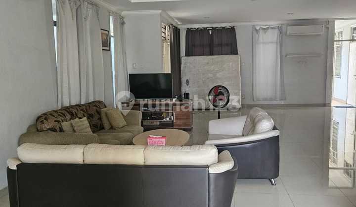 Fjai. DiSewakan Rumah Fully Furnished di Taman Beverly Lippo Cikarang 1