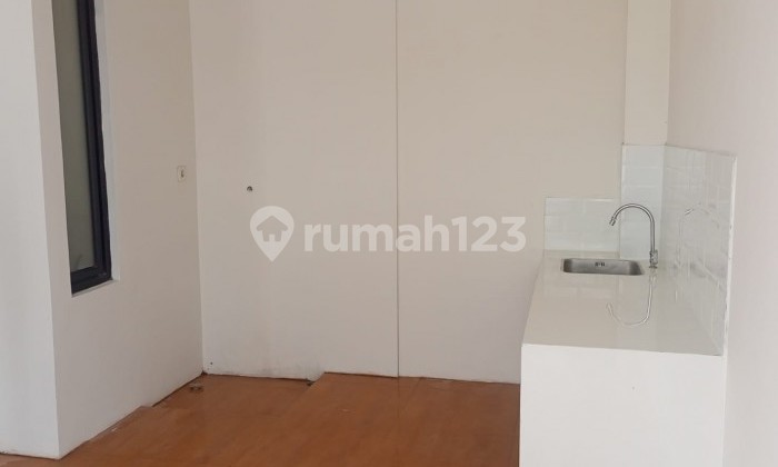 Febd. Rumah Disewakan di Waterfront Lippo Cikarang 2