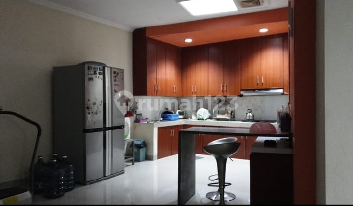 Facf. Rumah diJual di Taman Beverly Lippo Cikarang