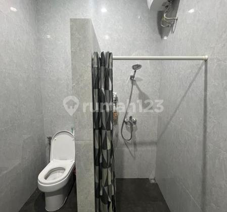 Fbec. Rumah Dijual di Cluster Taman Beverly Lippo Cikarang 2