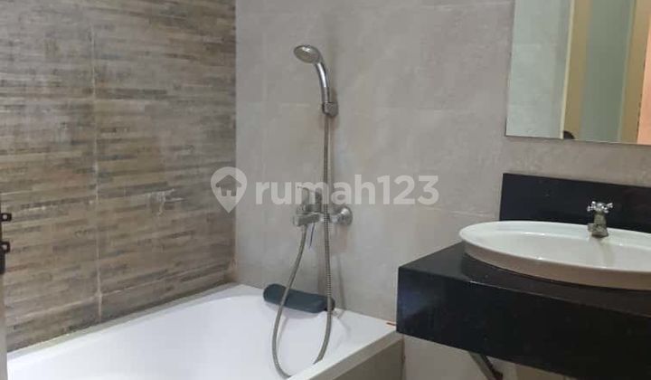 Fcgc.  House for Rent in Meadow Green Lippo Cikarang 2