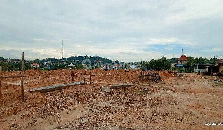 RUMAH CANTIK & STRATEGIS! CLUSTER ORYZA HILL TIBAN V ROW 30 METER 10