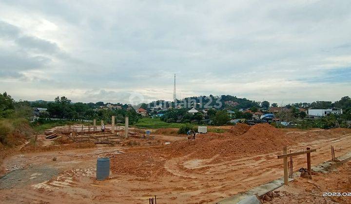RUMAH CANTIK & STRATEGIS! CLUSTER ORYZA HILL TIBAN V ROW 30 METER 11