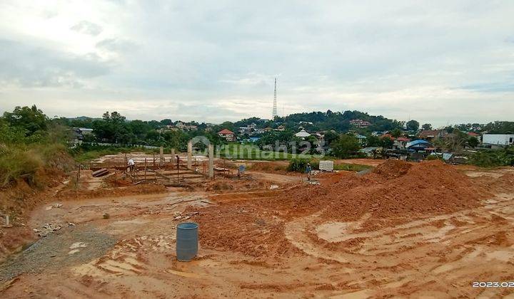 RUMAH CANTIK & STRATEGIS! CLUSTER ORYZA HILL TIBAN V ROW 30 METER 13
