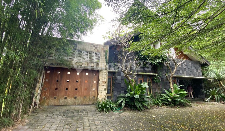 Residential House Suitable for Villa Located Near Kaliurang Tourist Area