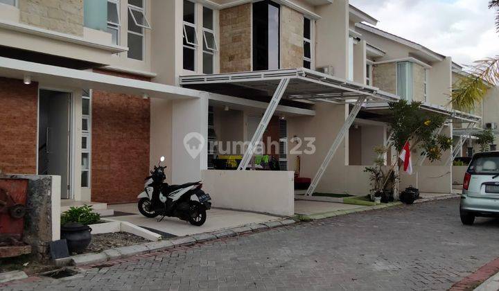 Rumah 2 Lantai di Jl Cokroaminoto, Yogyakarta 1