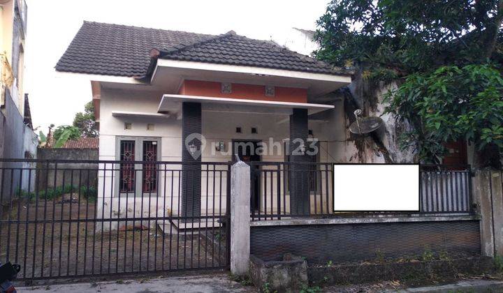 Rumah 3 Kamar Full Furnish, Di Jetis, Mlati, Sleman 1