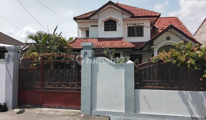 Rumah Tinggal  Tengah Kota Lokasi Strategis Dekat XT Square 1