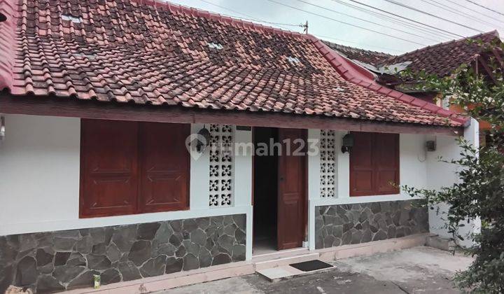 Rumah Dengan Desain Klasik Jawa Di Mantrijeron Yogyakarta 1