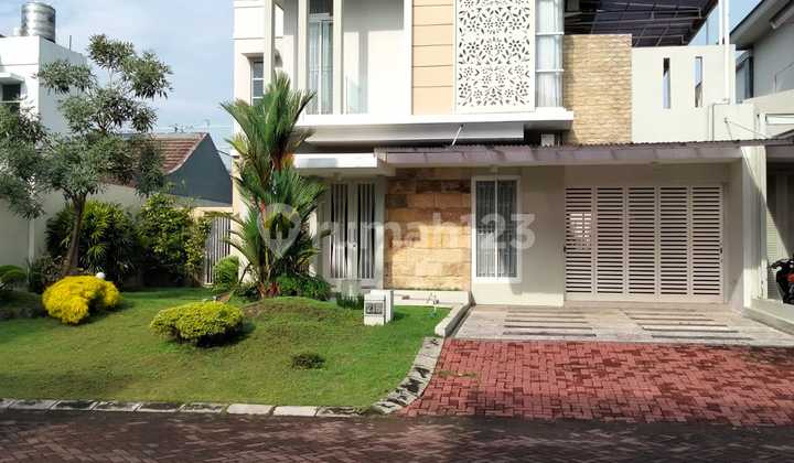 Rumah 2 Lantai Greenhills Residence Ngaglik Sleman Yogyakarta Rumah 2 Lantai Greenhills Residence Ngaglik Sleman Yogyakarta