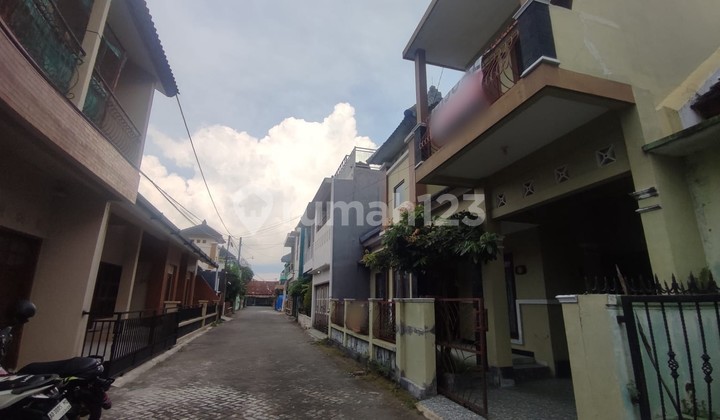 Rumah Dalam Perum Griya Cipta Mulya Caturtunggal Depok Sleman 2