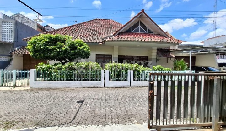Dijual Rumah 2 Lantai Lokasi Strategis Dekat UGM - Demangan Sleman