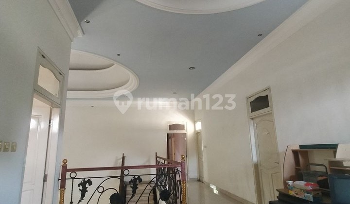 Ready-to-Occupy Family-Friendly Comfortable House in Tidar, Malang 2