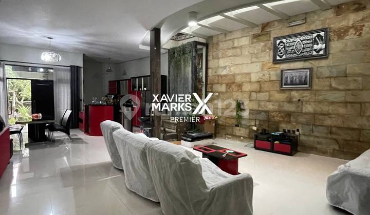 Rumah Luxury Family Friendly di Ijen Nirwana Klojen Malang 2