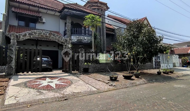 Rumah Mewah Nilai Jual Tinggi di PBI Araya Blimbing Malang