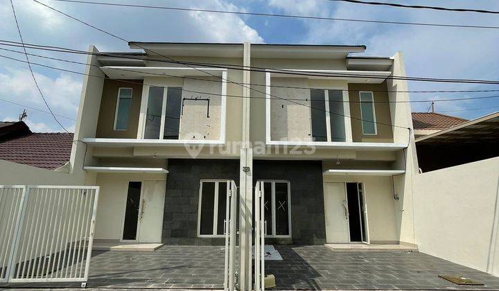 Rumah Mewah di Surabaya Manyar Modern Siap Huni 2