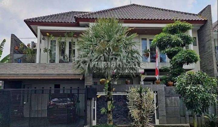 Rumah Mewah Furnished Eksklusif di Istana Dieng Malang 1