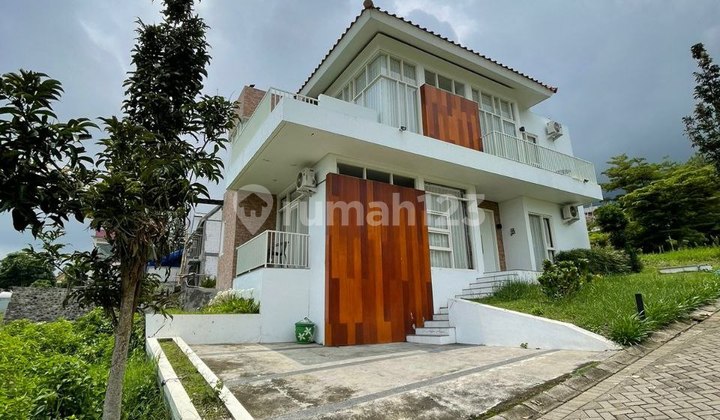 Villa Idaman Bagus Furnished Siap Huni di Amarta Hill Batu