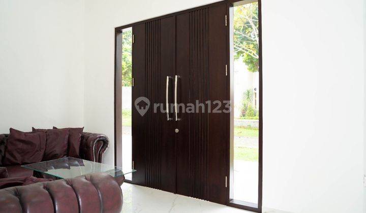 Villa Furnished Estetis Siap Huni Daerah Riverside Malang 7