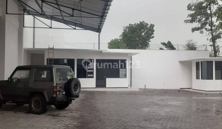 Gudang Luas Baru Jadi Pinggir Jalan Daerah Pakis 3