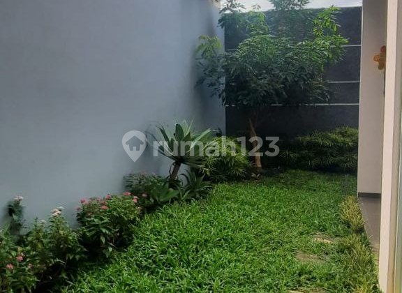 Rumah Furnished Lingkungan Asri Dan Sejuk di Batu 11