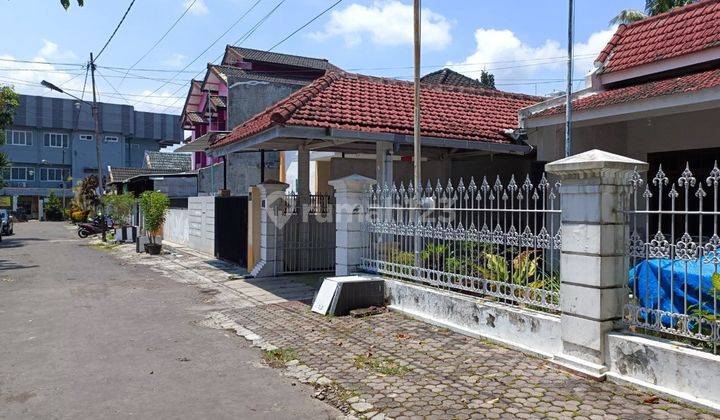 Rumah Klasik Terawat Dekat Unmer Dieng Malang 2