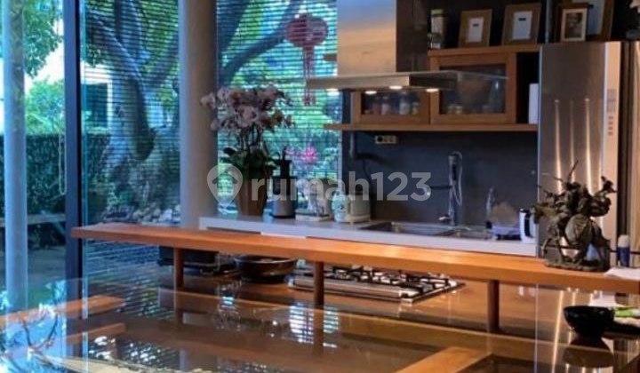 Rumah Furnished Mewah Karya Arsitek Dunia di Lowokwaru Malang 2