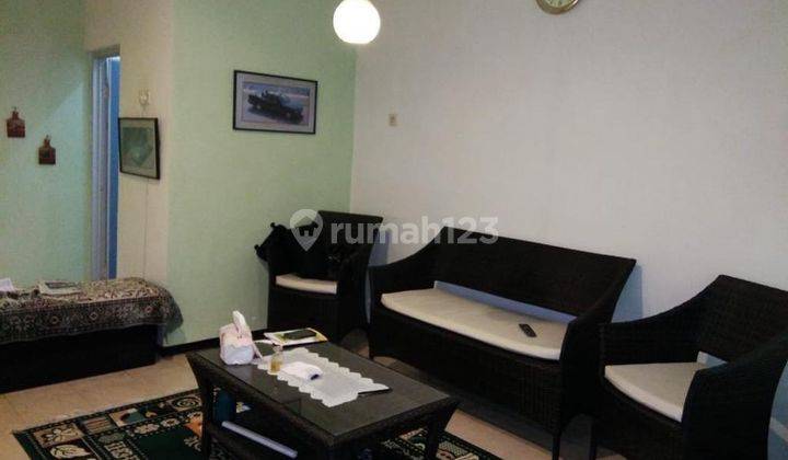 ruang tamu rumah nyaman murah di pesona