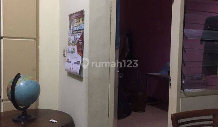 foto lainnya rumah 6 kamar tengah kota