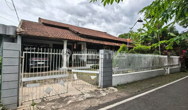 6 BR House Close to Anywhere in Buah Buah Klojen Malang