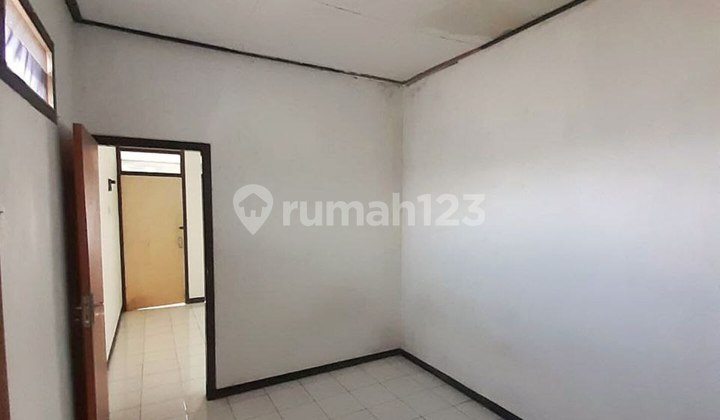 Well-Maintained House for Sale in Pbi Blimbing Araya Malang 2