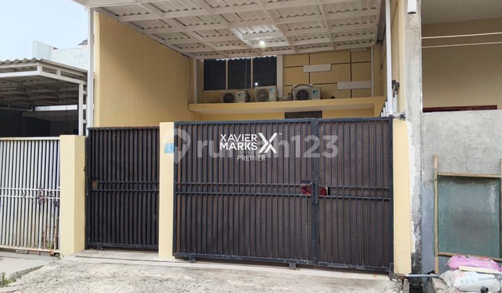 Ready-to-Occupy House Medayu Utara Rungkut East Surabaya Under 1 M