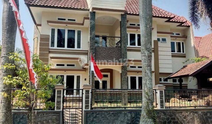 Rumah Mewah Nyaman Tengah Kota di Permata Jingga Lowokwaru Malang 1