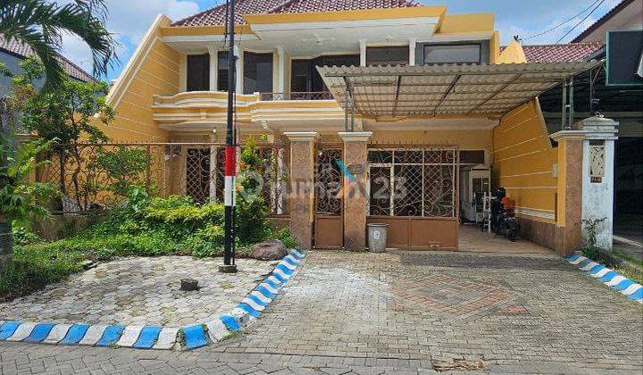 Rumah Mewah di Jalan Kembar Araya Blimbing Malang  1