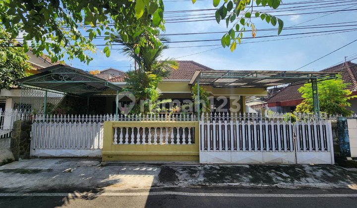Rumah dan Kosakses Mudah di Bareng Klojen Malang Area Strategis