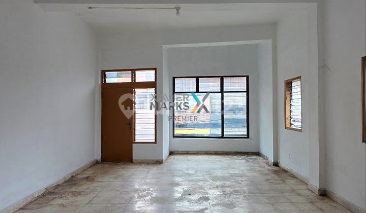 For Sale, Ready-to-Occupy Shop House on Jl Kyai Tamin, Klojen, Malang, Near Pasar Besar Area 2