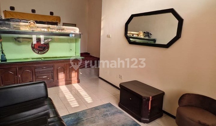 For Sale Semi-Furnished House in Sulfat Malang, Wide Road Row 2